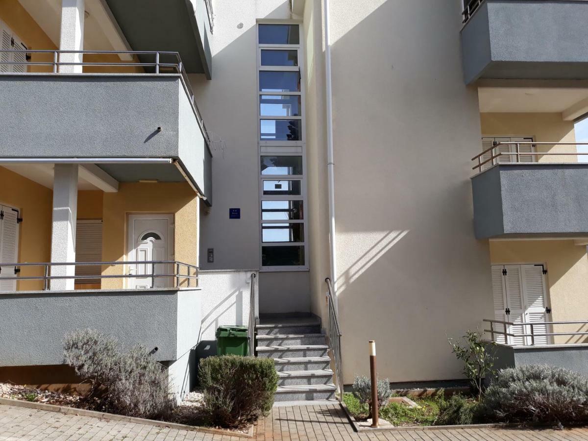 Apartments Puky Dreams Novalja Eksteriør billede
